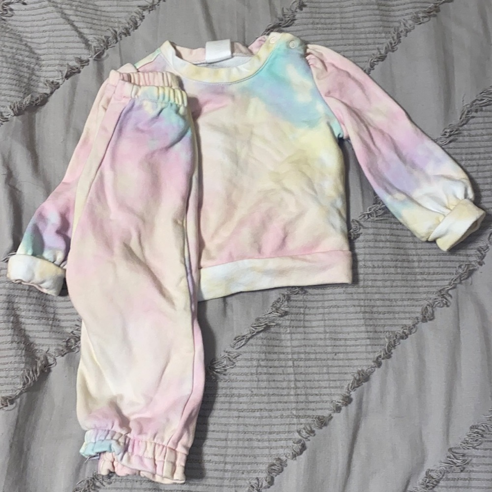 Baby Gap matching set size 18-24m